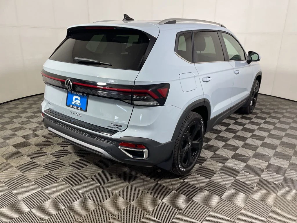 New 2026 Gray Volkswagen 1.5T SEL image 7