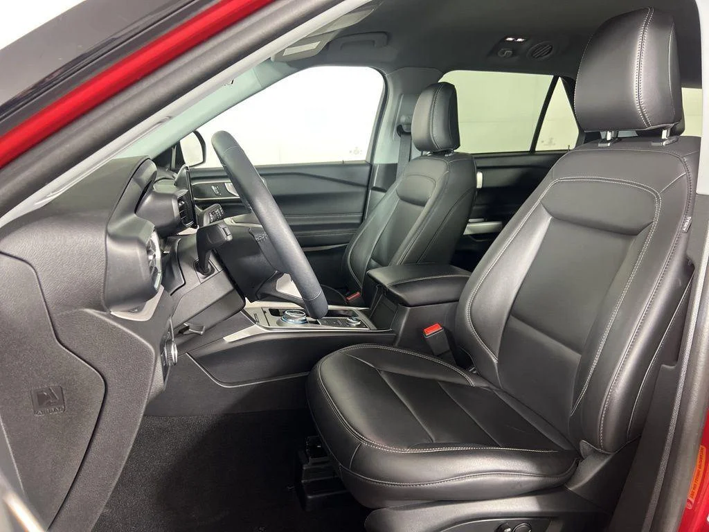 Used 2024 Red Metallic Ford XLT image 10