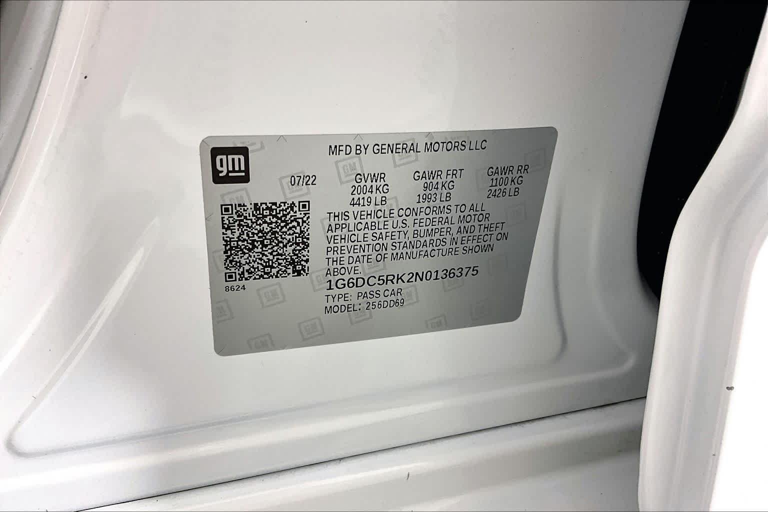 Used 2022 Summit White Cadillac Sport image 32
