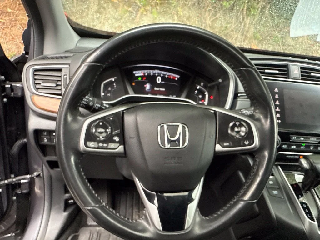 Used 2019 Modern Steel Metallic Honda Touring image 19