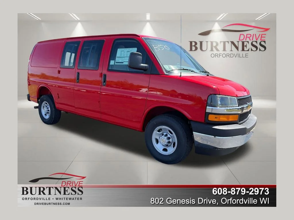 2026 Chevrolet Express 3500 Work Van HD's photo