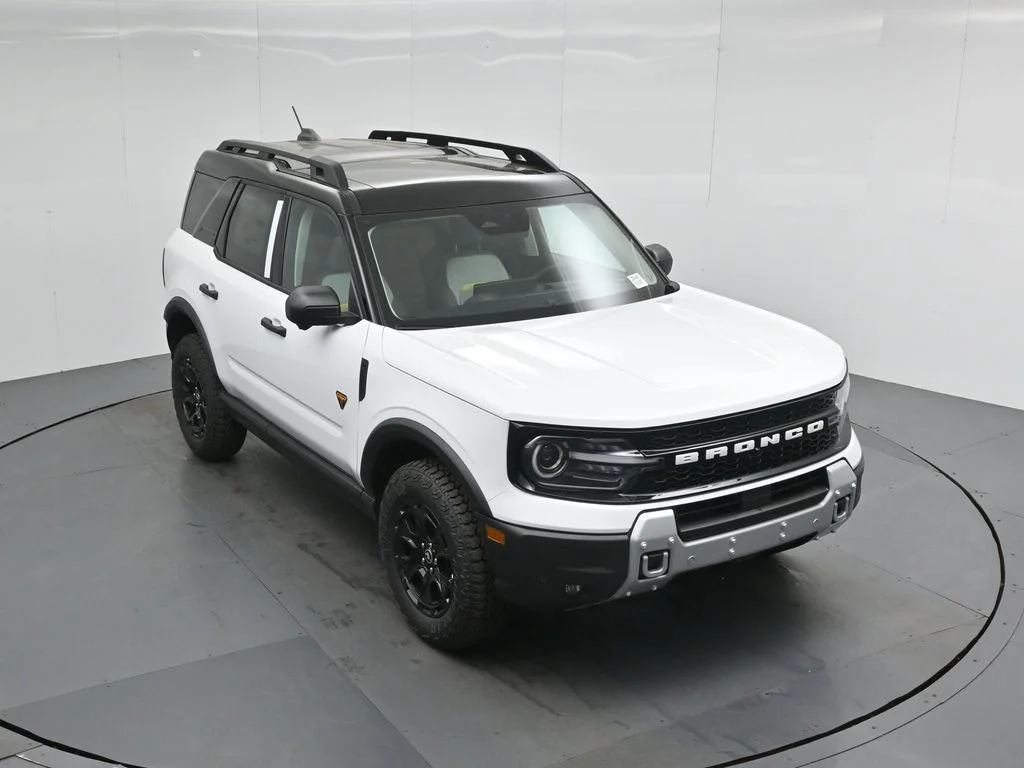 New 2026 Oxford White Ford Badlands image 40