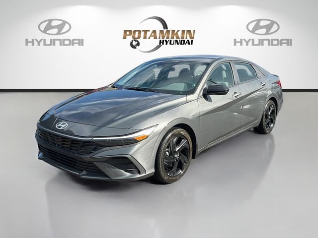 Used 2026 Gray Hyundai SEL Sport image 1