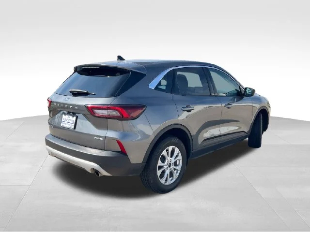 Used 2023 Gray Ford Active image 10