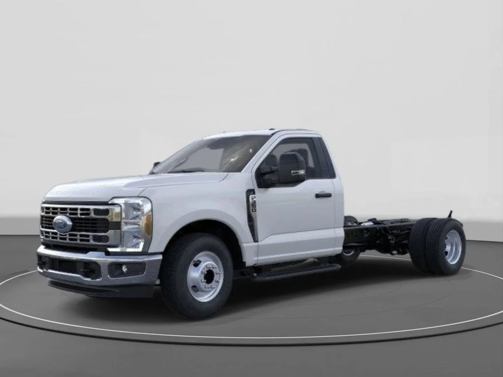 2026 Ford F-350 XL Regular Cab 169-In DRW's photo