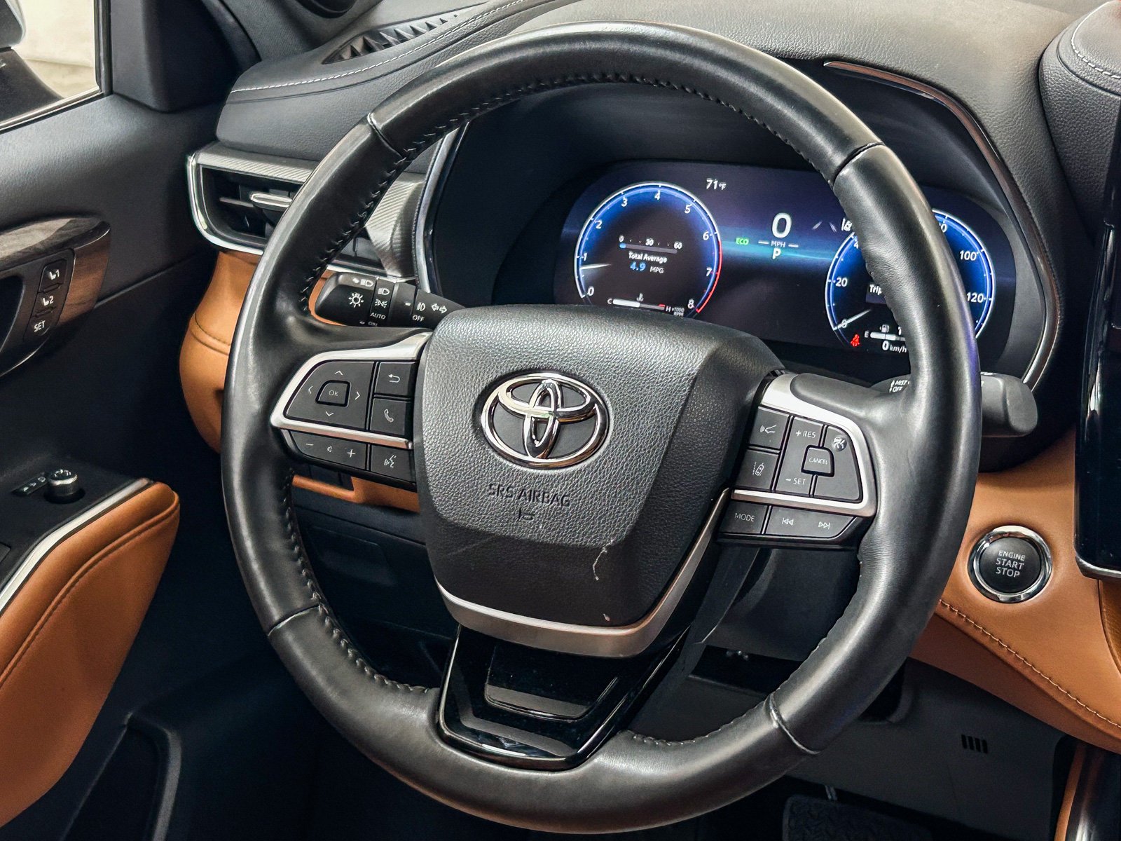 Used 2023 WIND CHILL PEARL TOYOTA TRUCK PLATINUM image 14