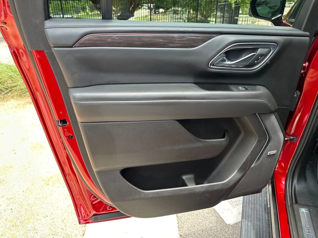 Used 2024 Red Chevrolet Z71 image 35