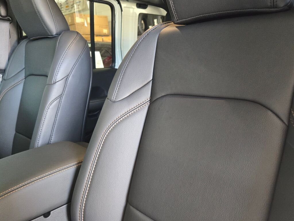 2026 Jeep Wrangler 4-Door Sahara - Photo 23