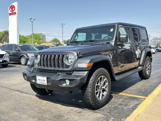 Used 2026 Beige Jeep Sport image 3