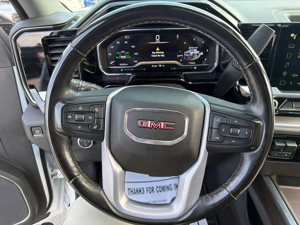 Used 2024 White GMC SLT image 17