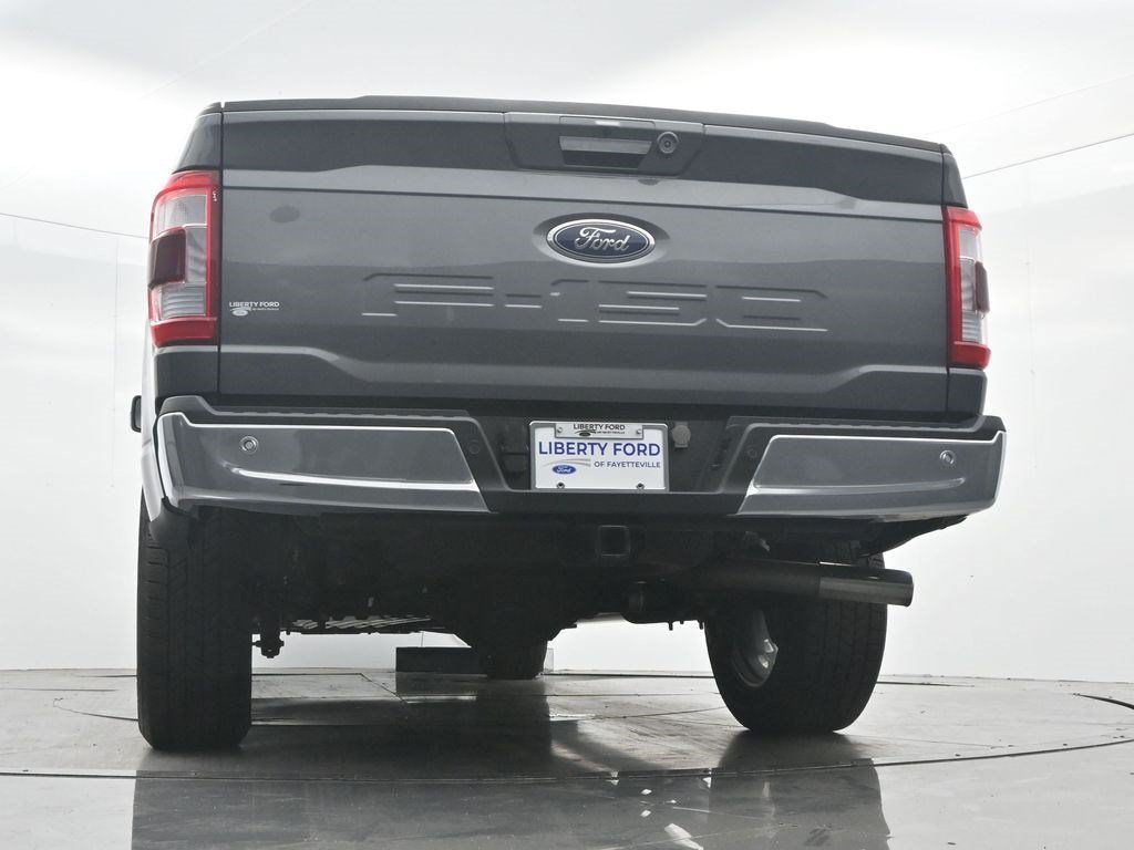 Used 2023 Gray Metallic Ford LARIAT image 38