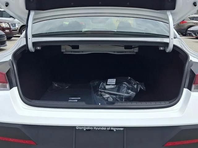 New 2026 White Hyundai SEL Sport image 19
