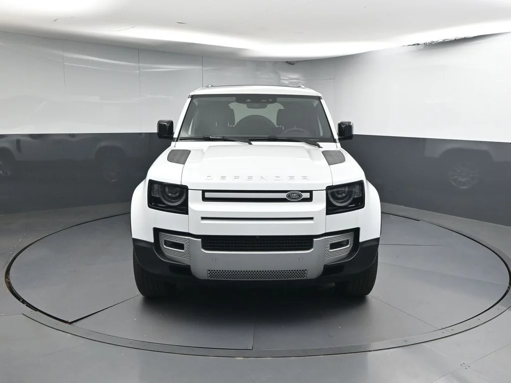 Certified Used 2025 White Land Rover S image 26