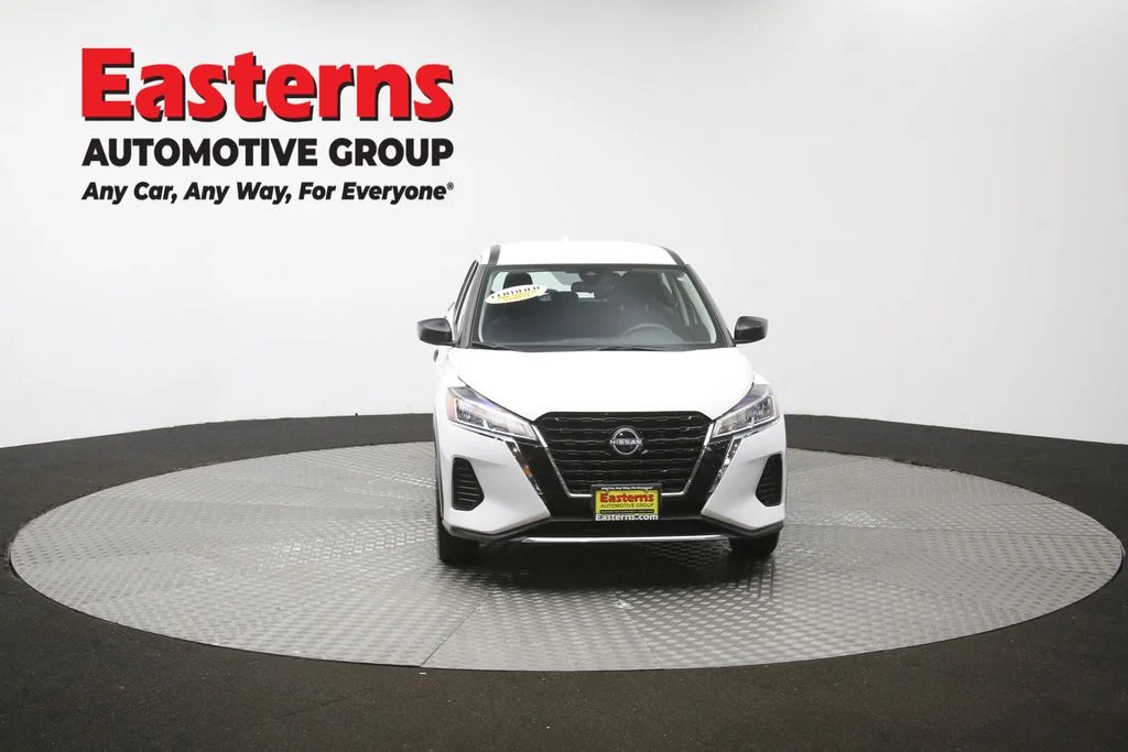 Used 2024 White Nissan S image 51