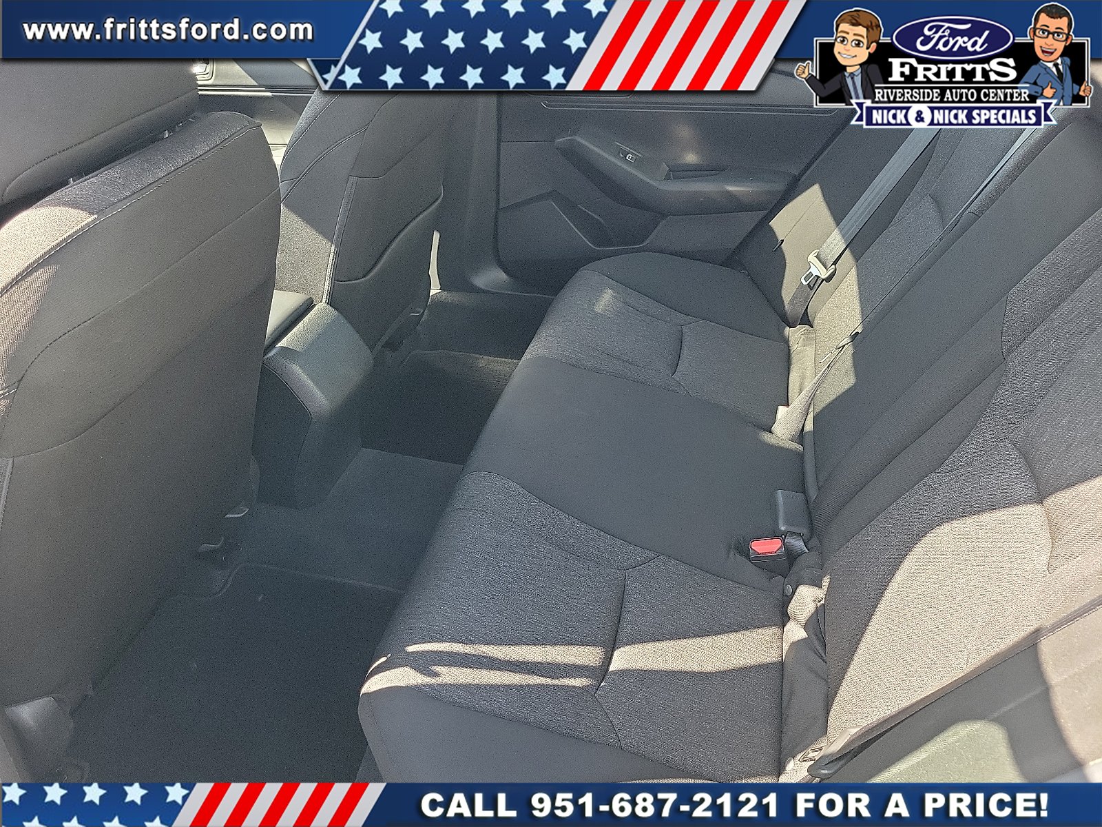 Certified Used 2024 Solar Silver Metallic Honda EX image 13