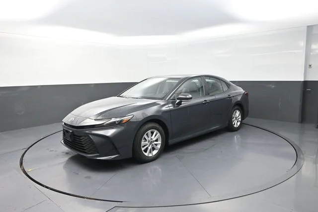 Used 2026  Toyota LE image 38