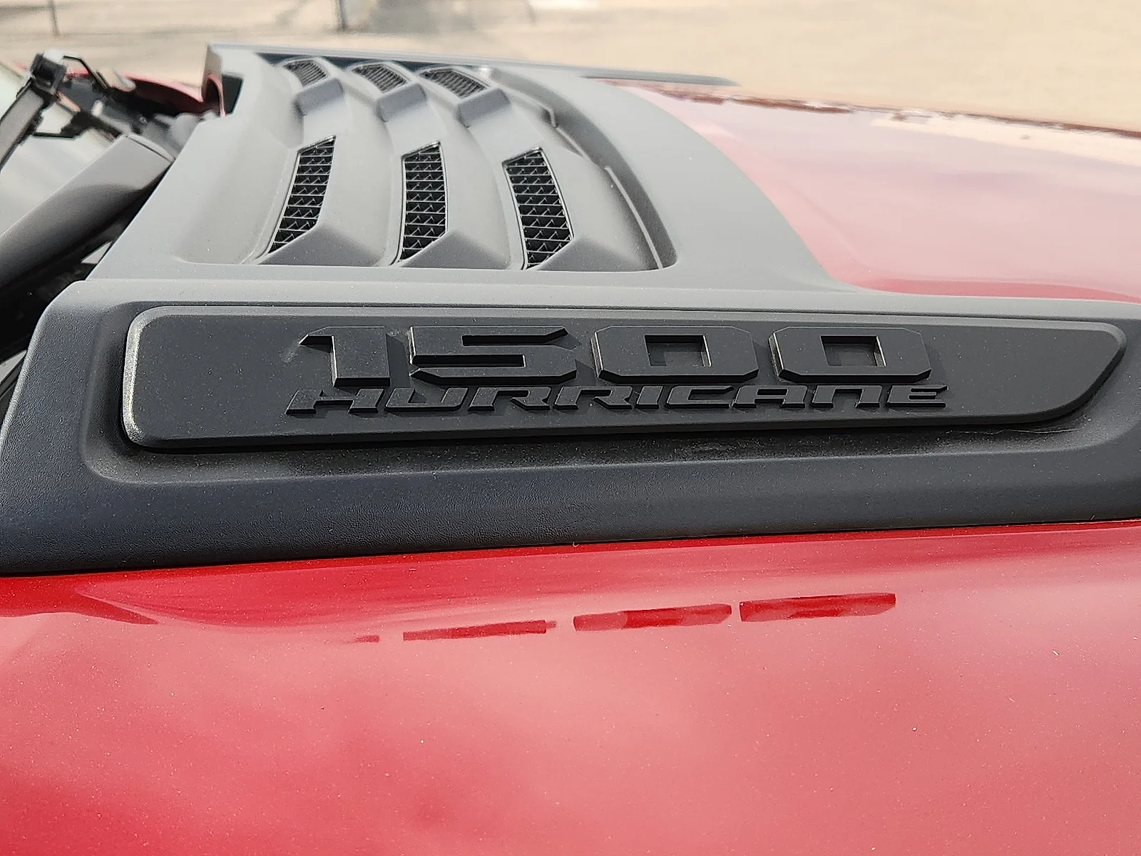 New 2027 Molten Red Pearl-Coat  Paint Ram LARAMIE CREW CAB 4X2 5