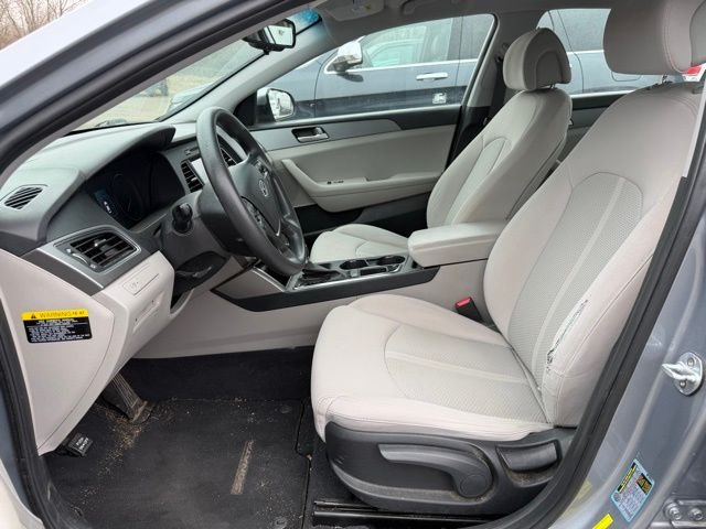 2017 Hyundai Sonata SE - Photo 9