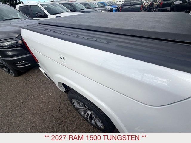 New 2027 Ivory White Tri-Coat Pearl-Coat Exterior Paint RAM Tungsten image 15