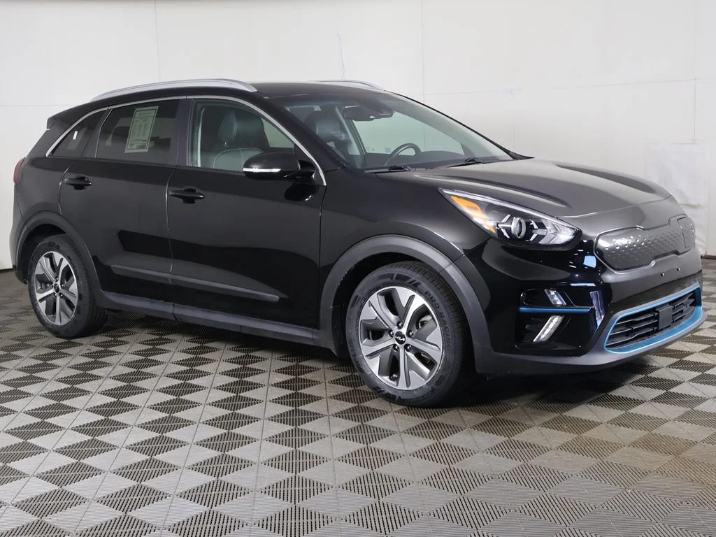 Used 2022 Kia Niro EX with VIN KNDCC3LGXN5134507 for sale in Bedford, OH