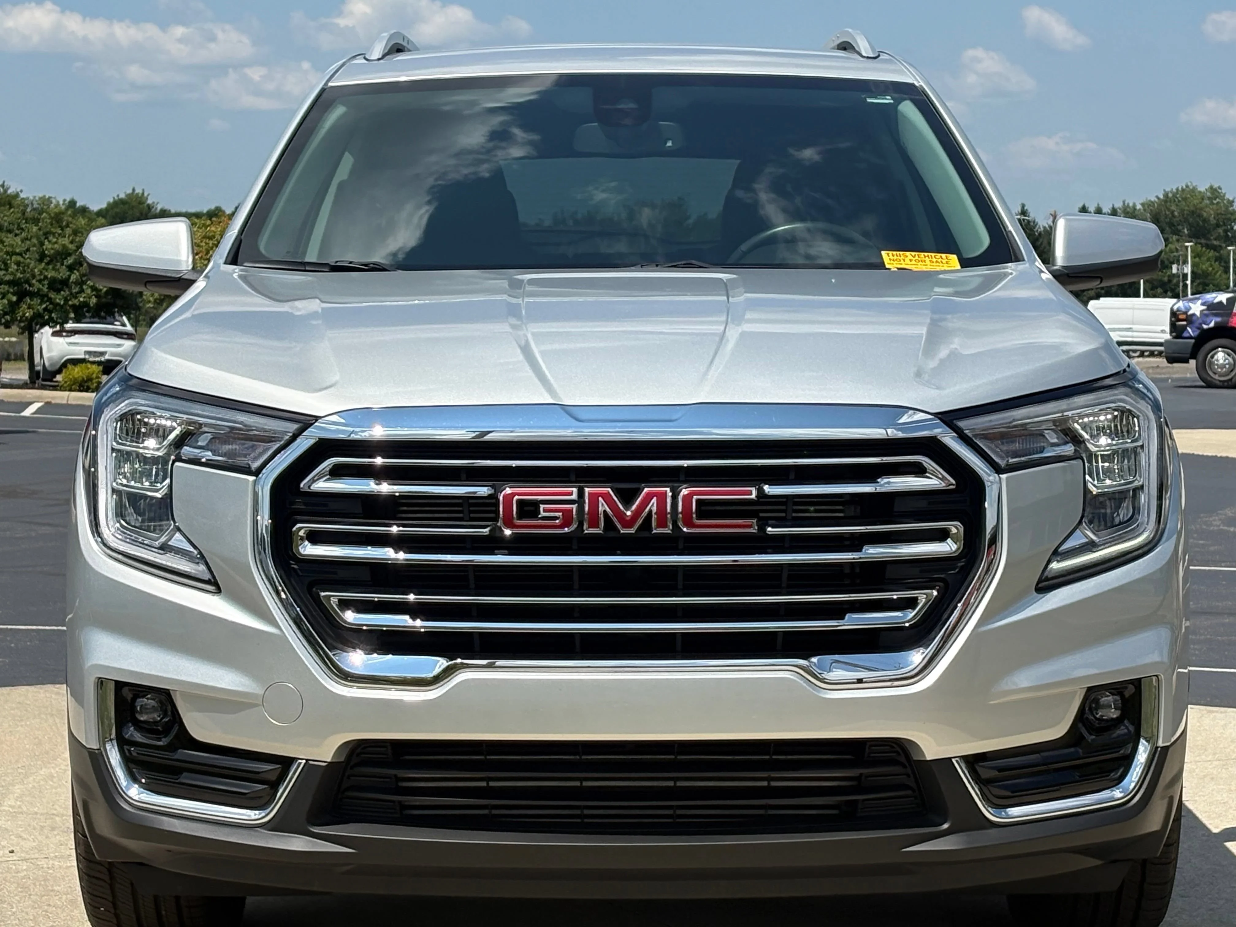 Used 2022 QUICKSILVER METALLIC GMC SLT image 2
