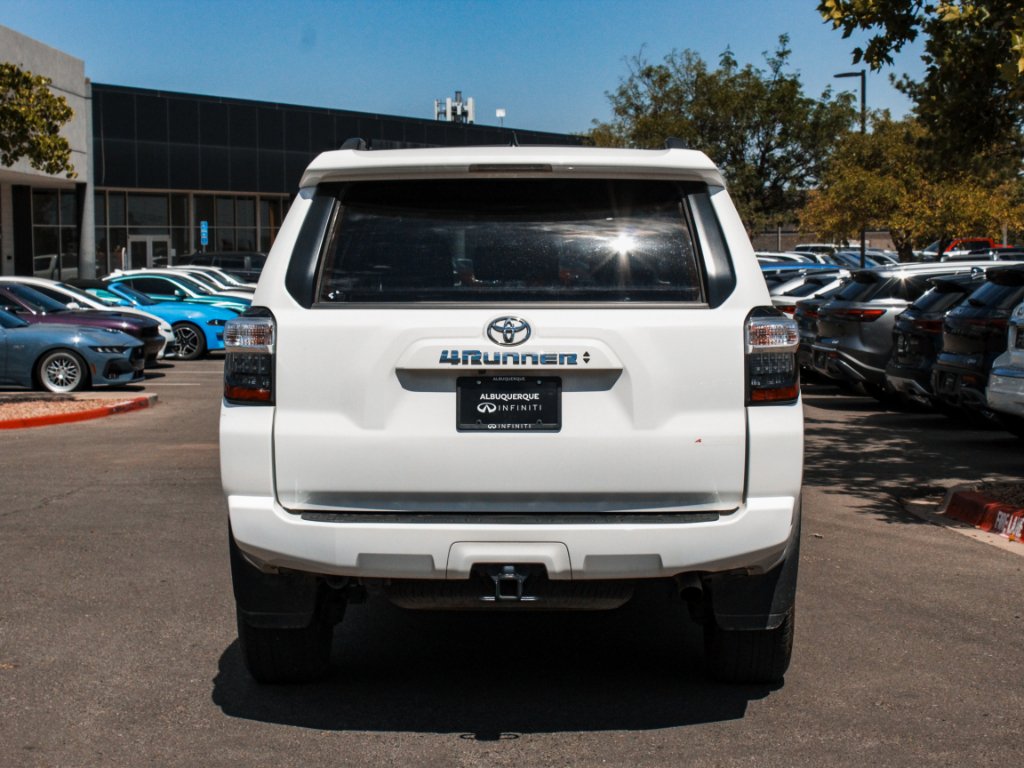 Used 2024 Ice Cap Toyota SR5 Premium image 6