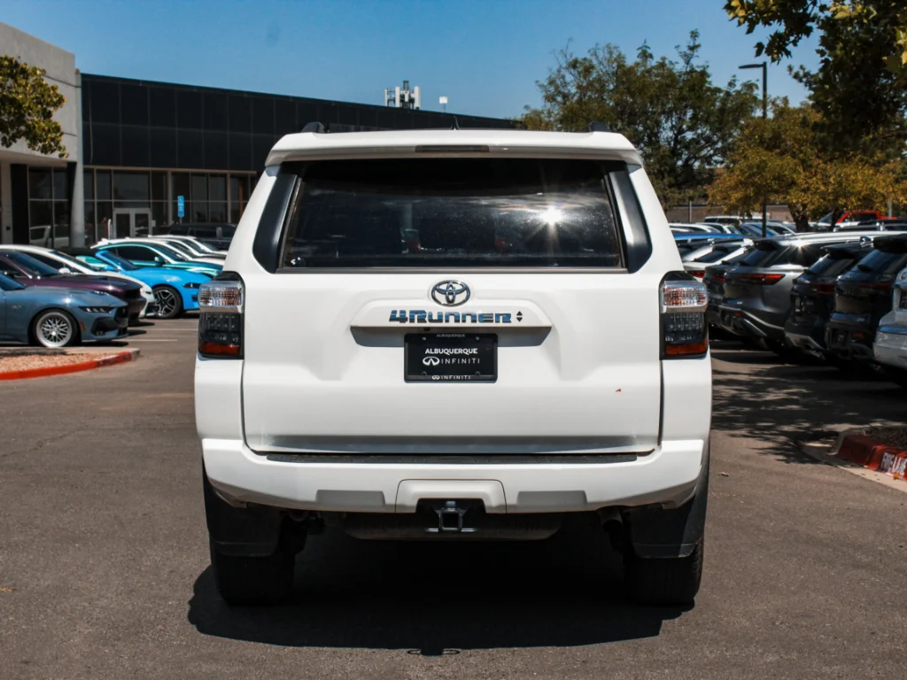 Used 2024 Ice Cap Toyota SR5 Premium image 6