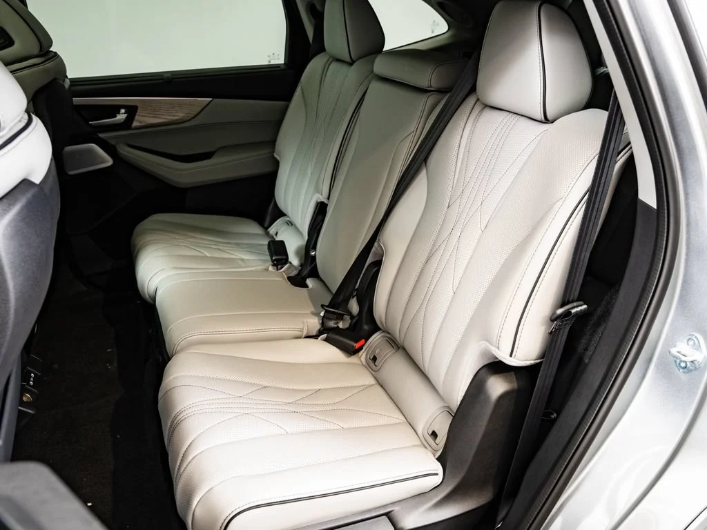 New 2026 Solar Silver Metallic Acura Advance Package image 45