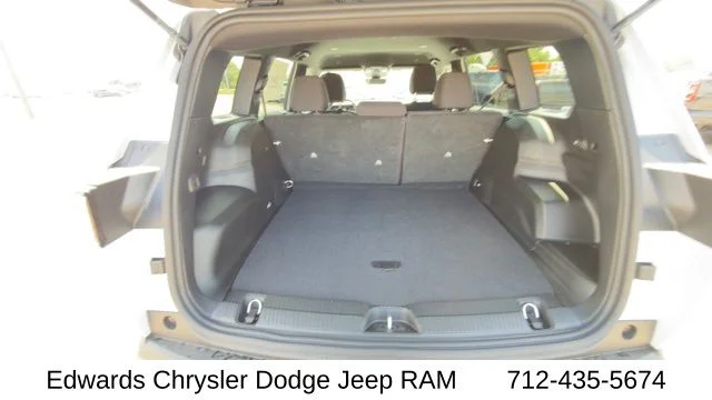 New 2026 White Jeep Laredo image 33
