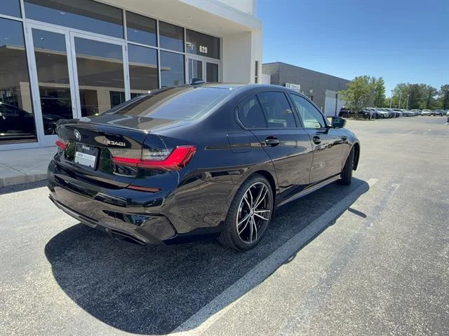 Used 2021 Black Sapphire Metallic BMW M340i xDrive image 3