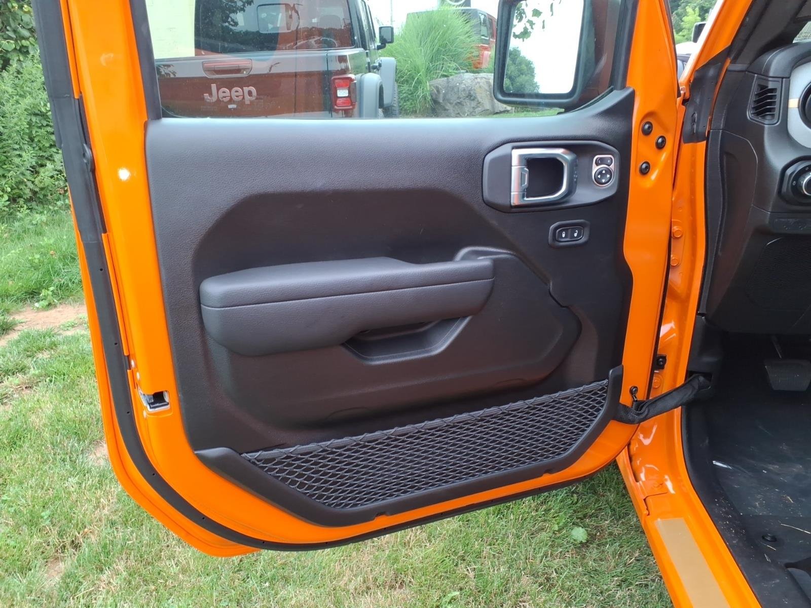 New 2026 Joose Exterior Paint Jeep Sport S image 12