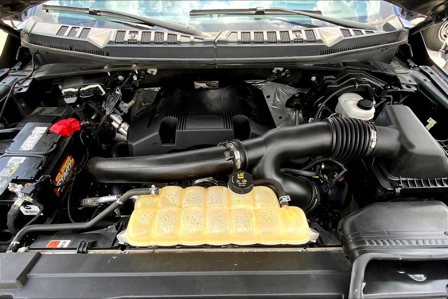 Used 2018 Blue Jeans Metallic Ford XL image 62