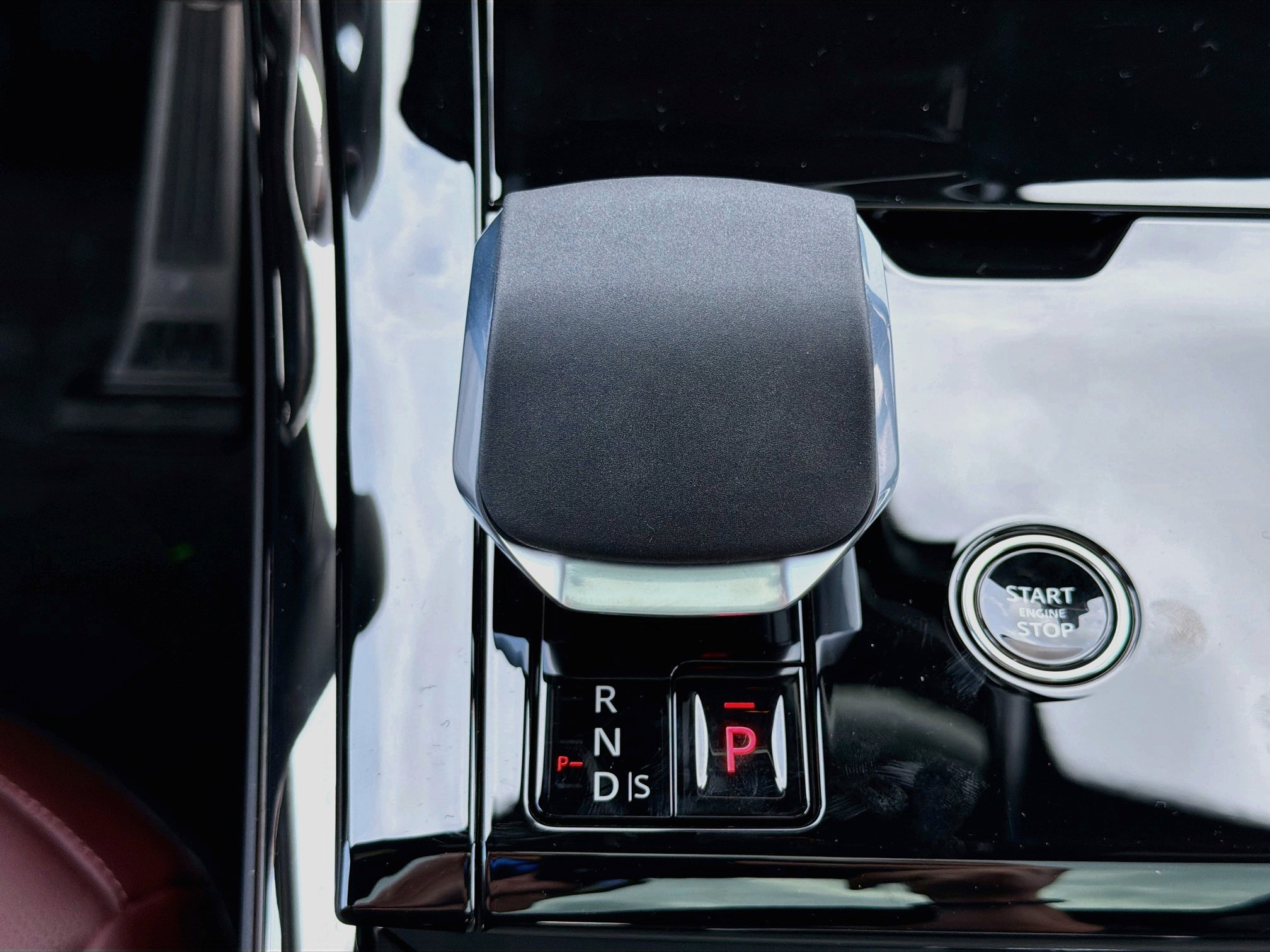 New 2026 Gray Land Rover Dynamic SE image 30