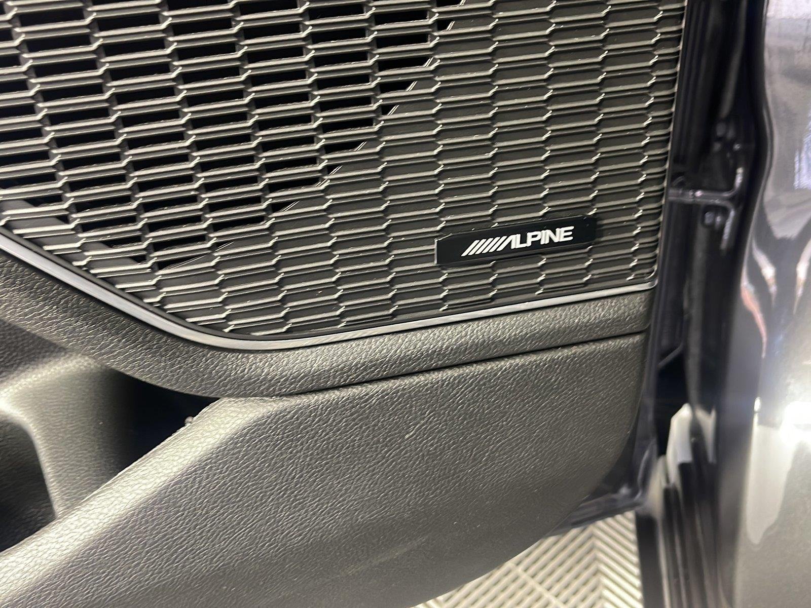 Used 2022 Baltic Gray Metallic Clearcoat Jeep Overland image 14