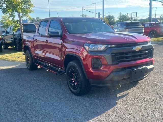 Used 2025 Radiant Red Tintcoat Chevrolet 2WD LT image 7