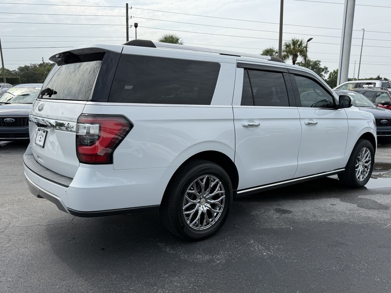 Used 2021 Oxford White Ford Limited image 5