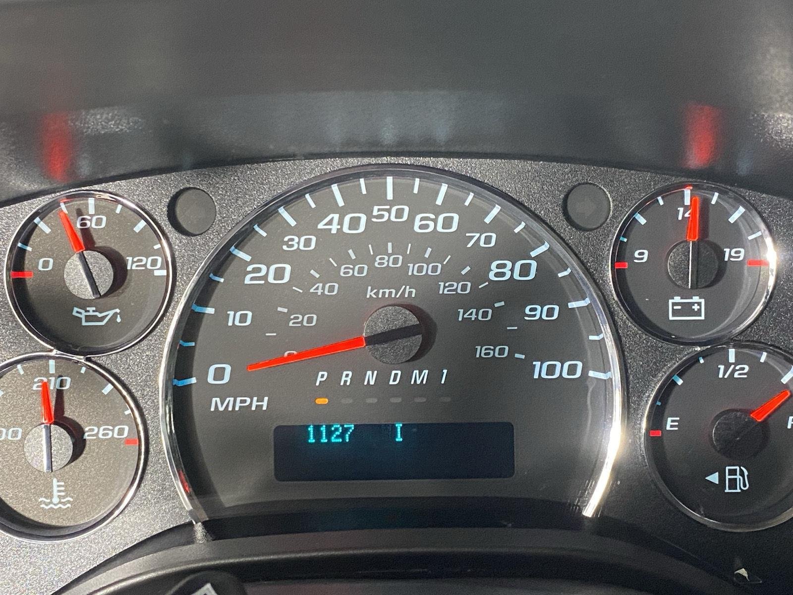 Used 2025 Summit White Chevrolet Cargo Van image 17