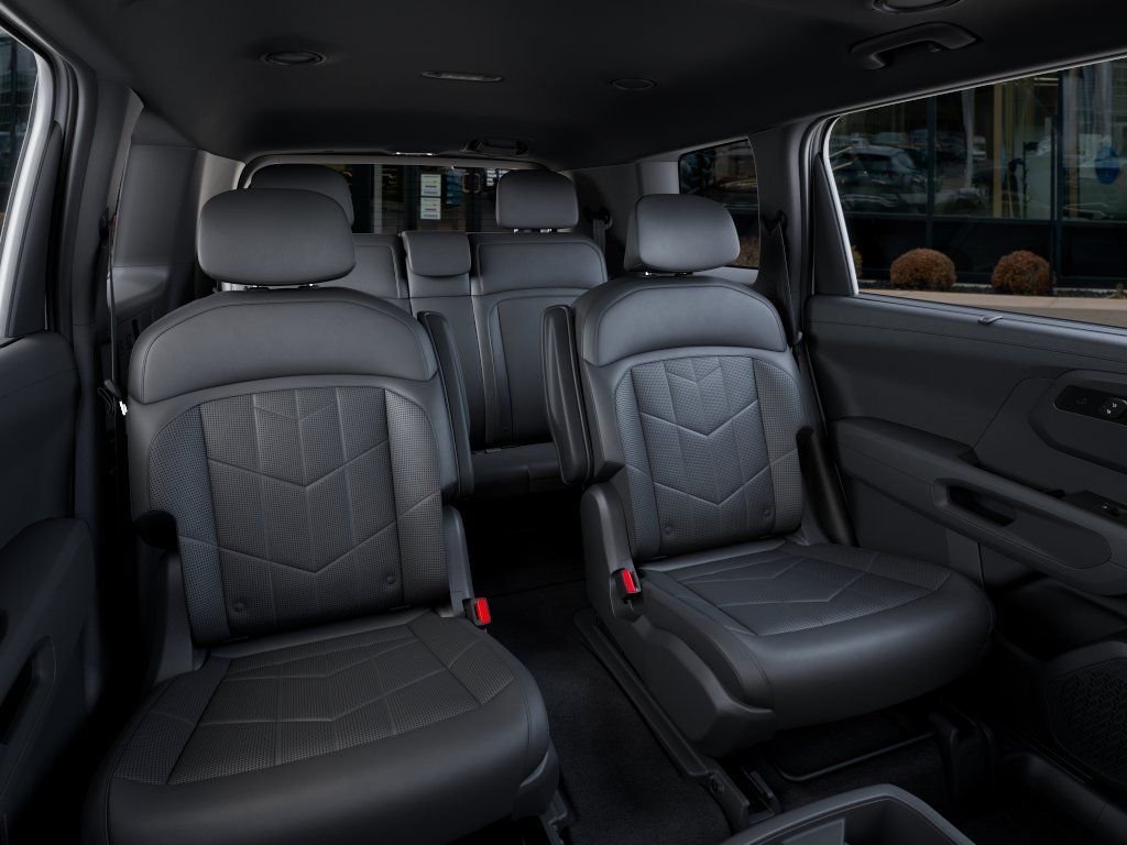 New 2027 Glacial White Pearl Kia X-Line EX image 16