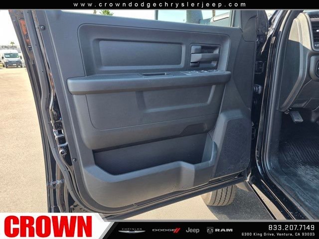 New 2025 Diamond Black Crystal Pearlcoat RAM Tradesman image 20