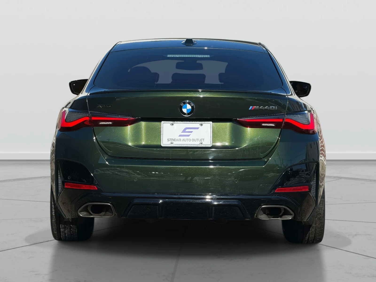 Used 2024 Green BMW M440i xDrive image 6