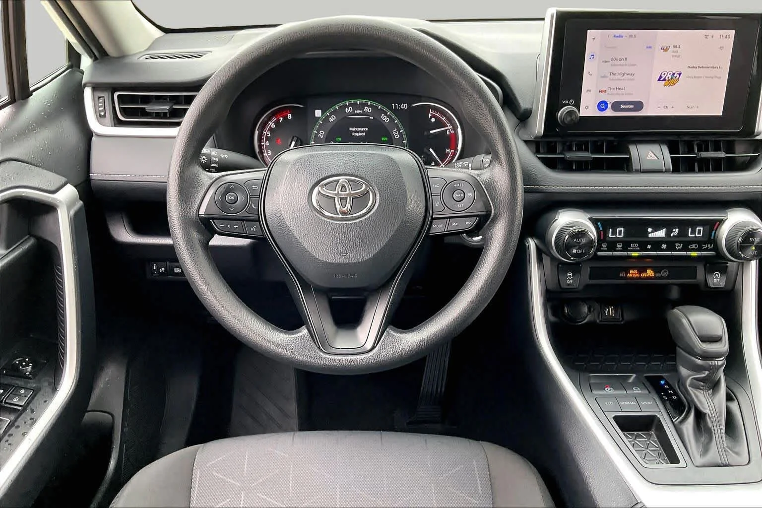 Used 2025 Ice Cap Toyota XLE image 6