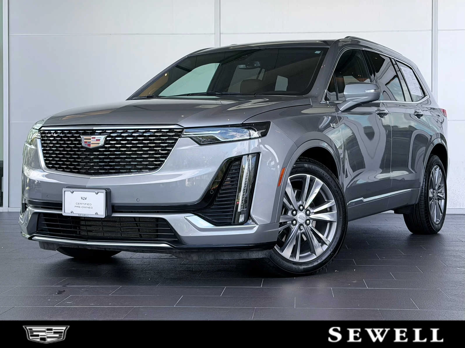 2025 Cadillac XT6