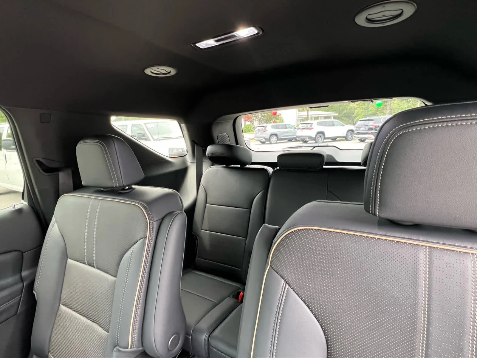 New 2026 Mosaic Black Metallic Chevrolet High Country image 6