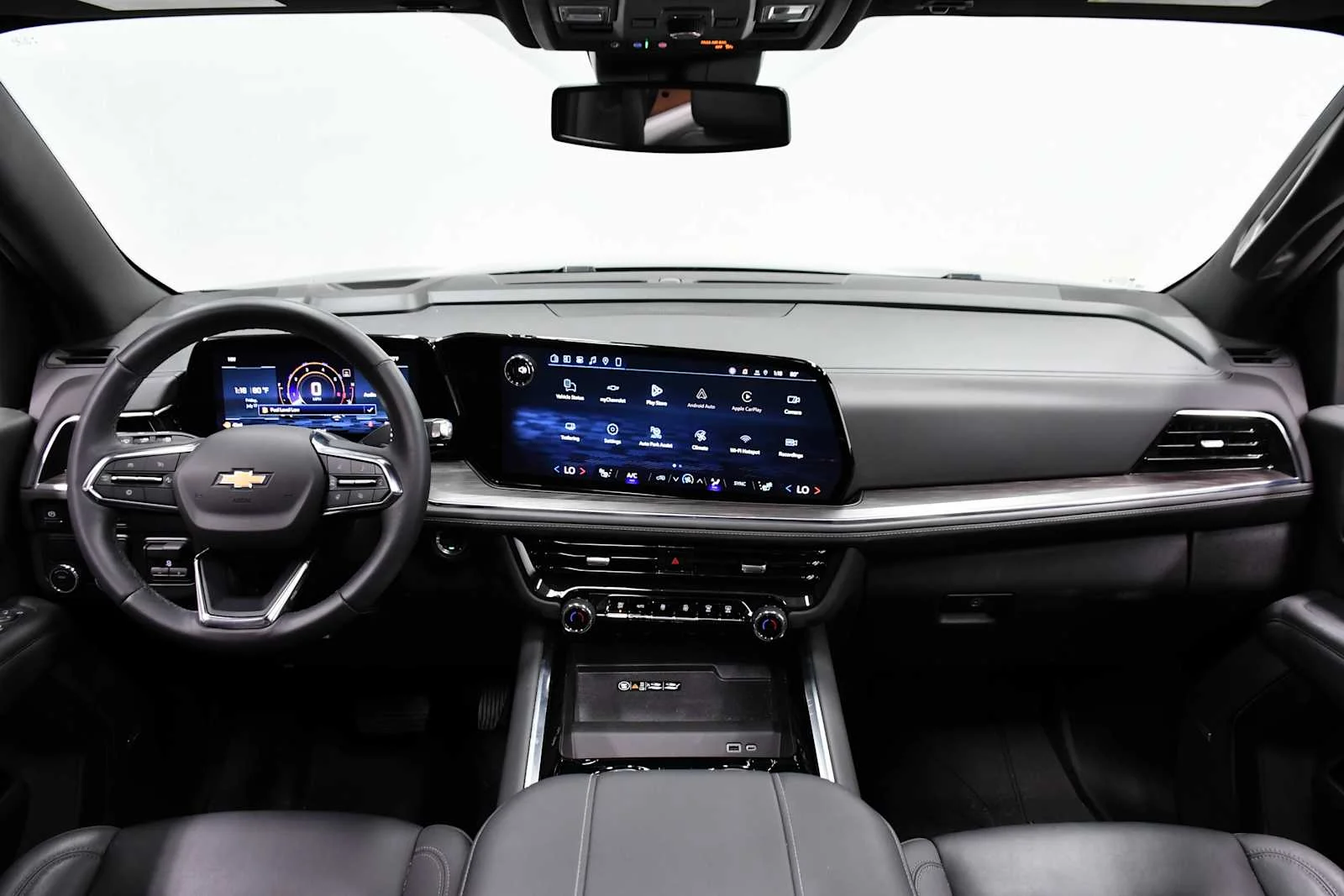 Used 2025 Dark Ash Metallic Chevrolet LT image 17