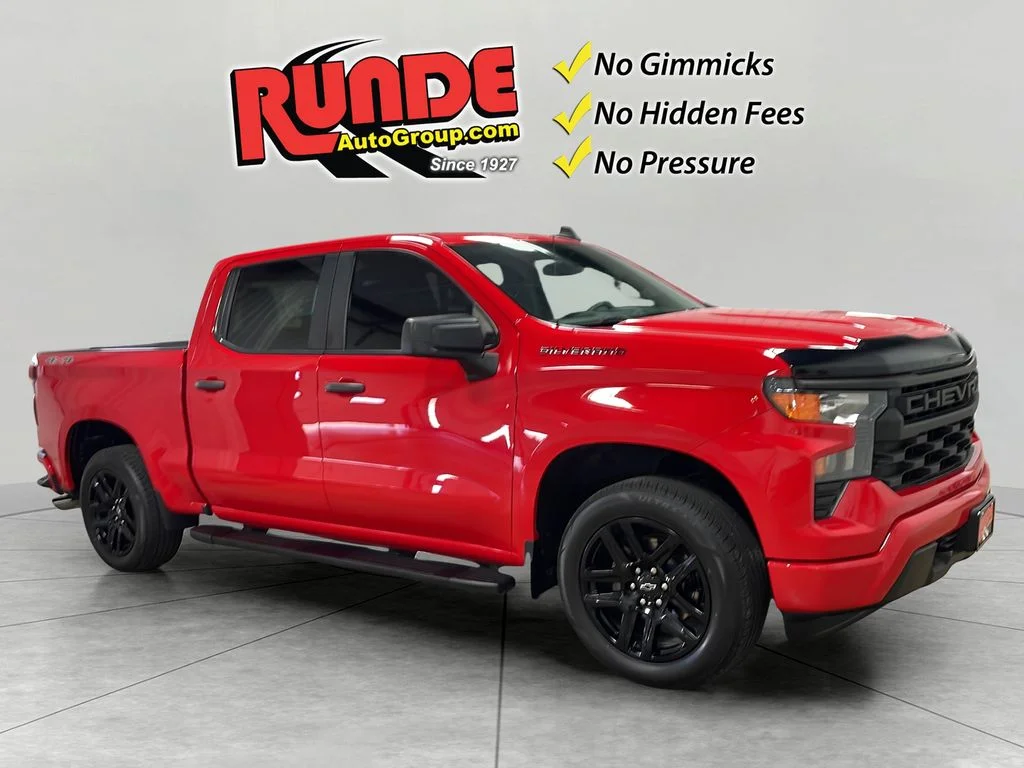 Used 2023 Red Chevrolet Custom image 8