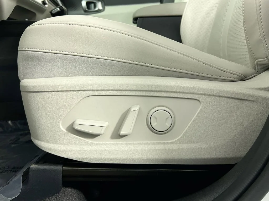 2026 Kia Sorento EX - Photo 15