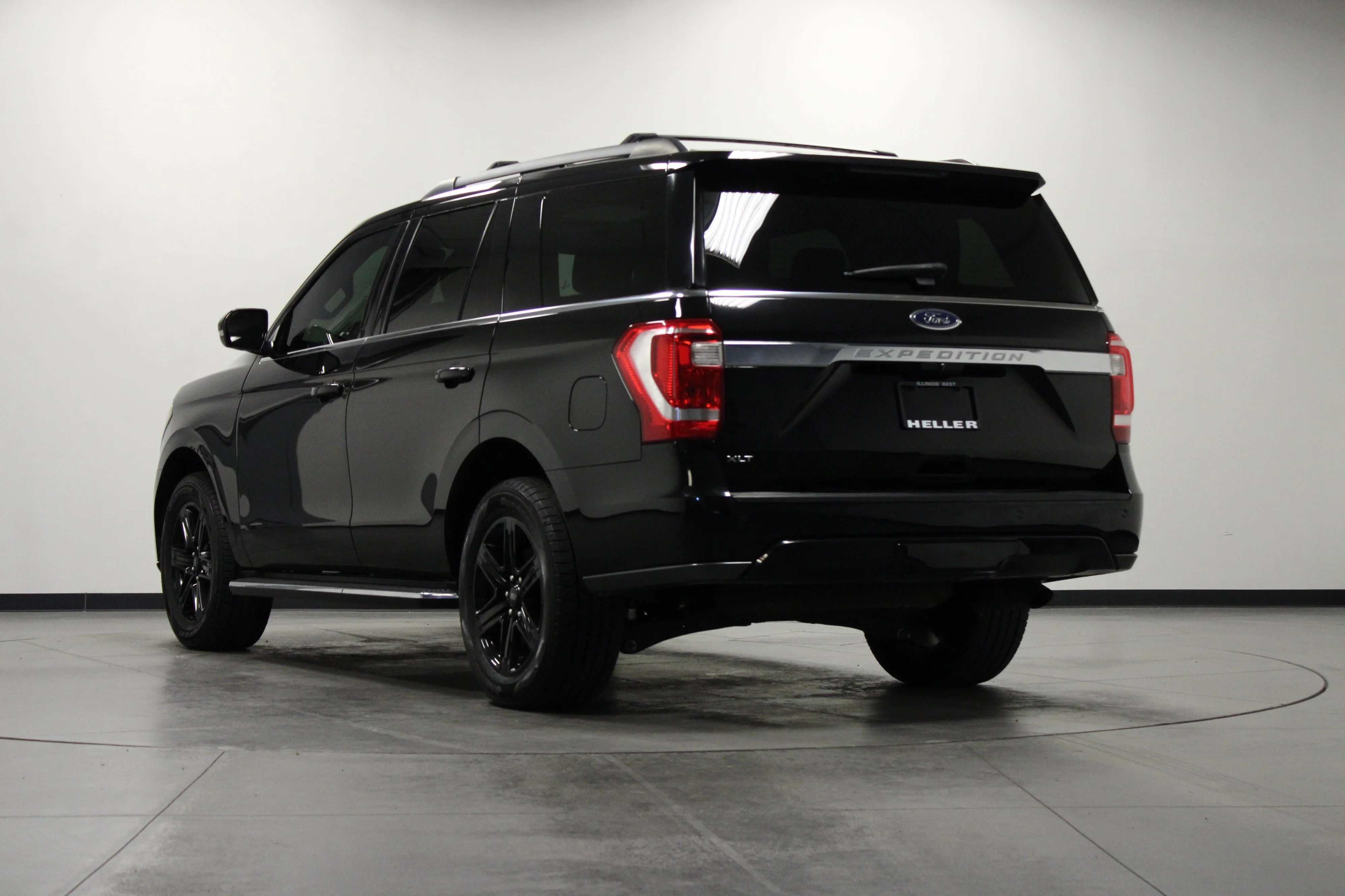 Used 2020 Black Ford XLT image 6