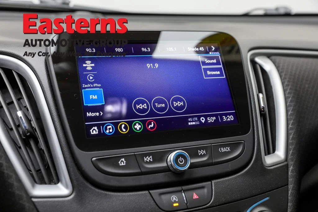 Used 2023 Gray Chevrolet LT image 19