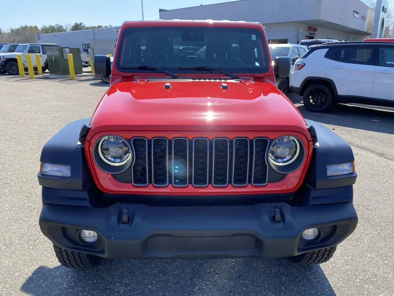 Used 2025 Firecracker Red Clearcoat Jeep Sport S image 9