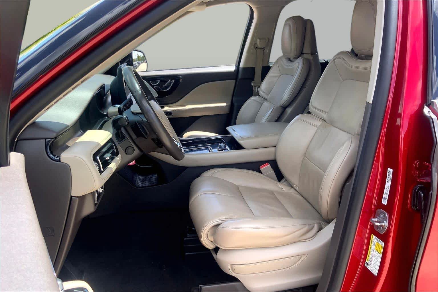 Used 2020 Red Carpet Metallic Tinted Clearcoat Lincoln Reserve image 8